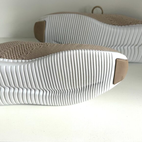 NWOT Women's Cole Haan Zerogrand Shoes - Picture 6 of 9